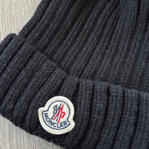 Moncler style Real Fur Pom Pom Beanie Hat 05-08 - Picture 4 of 8